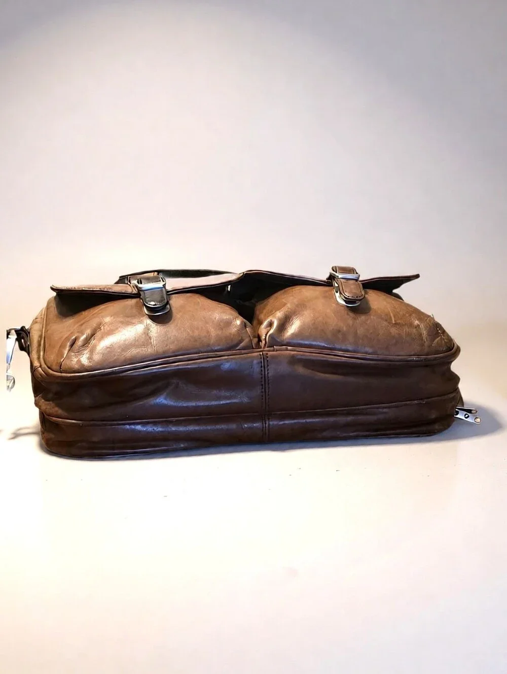 Rare Vintage 1990s Samsonite Distressed Leather Briefcase Messenger Laptop Bag